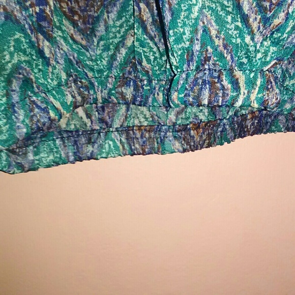 Daisy Fuentes Multi Color Semi Sheer Chevron Tunic - Picture 5 of 8